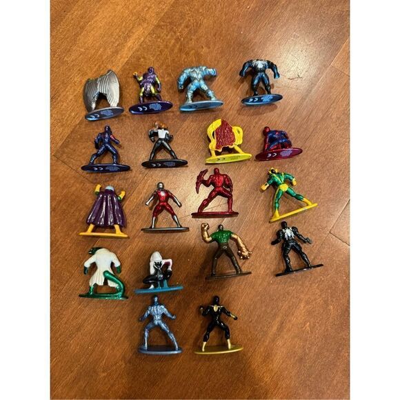Marvel Nano metal figurine bundle - Picture 5 of 5